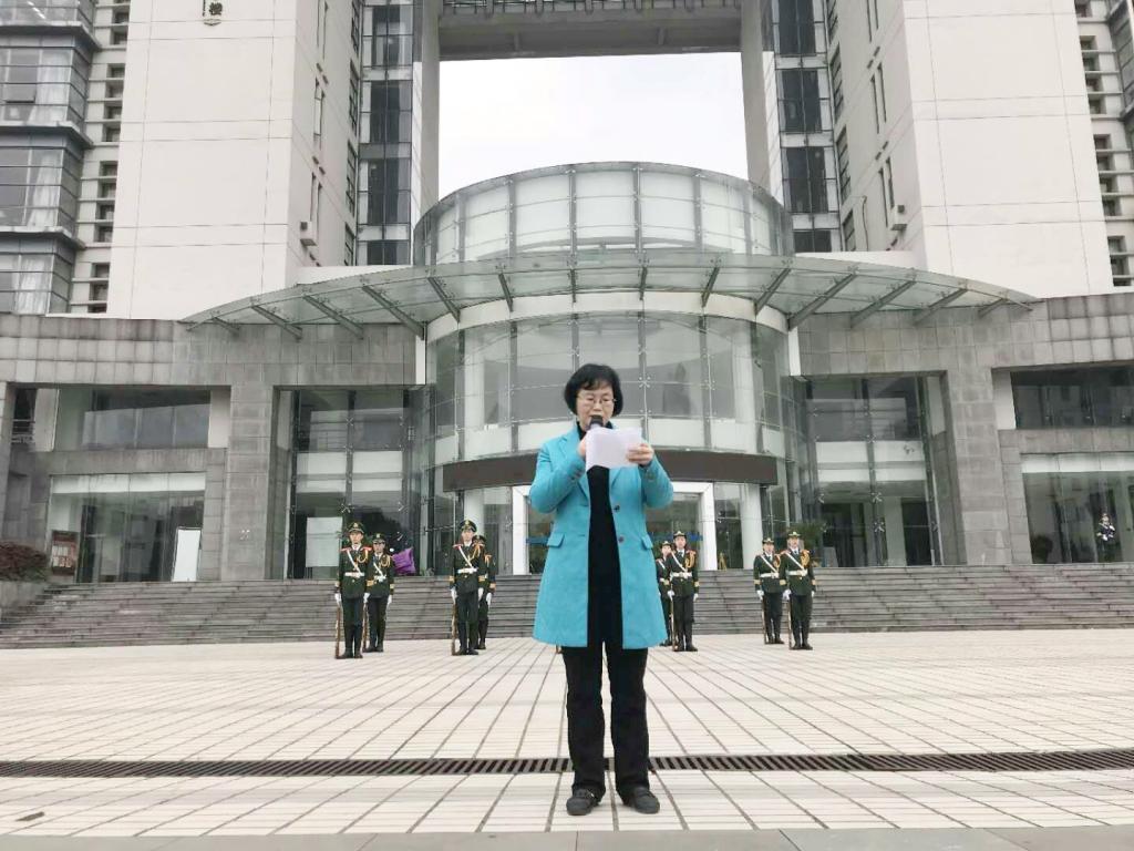 党总支徐晓玲书记国旗下讲话